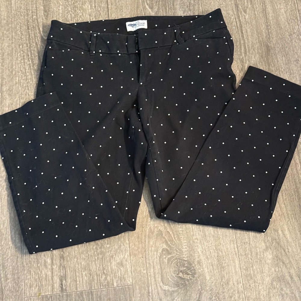 Old Navy Black Polka Dot Pant, great condition, size 4